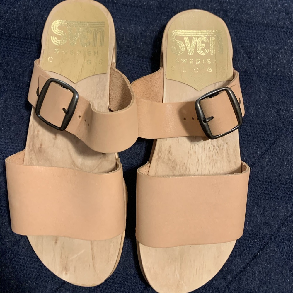 Sven clog tan sandals. Size 39.